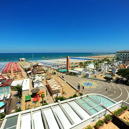 호텔 Vienna 카톨리카