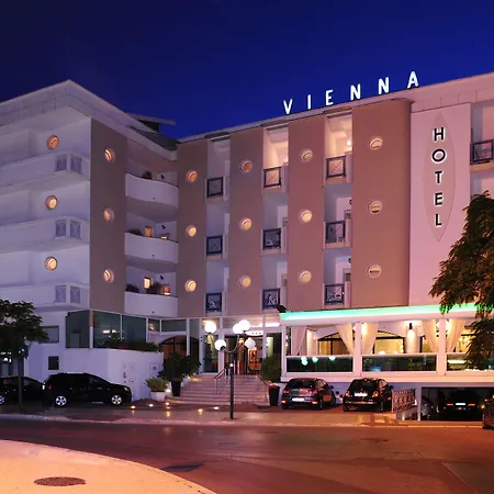 מלון Vienna 4*