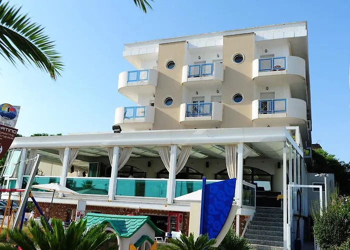 Отель Vienna Каттолика