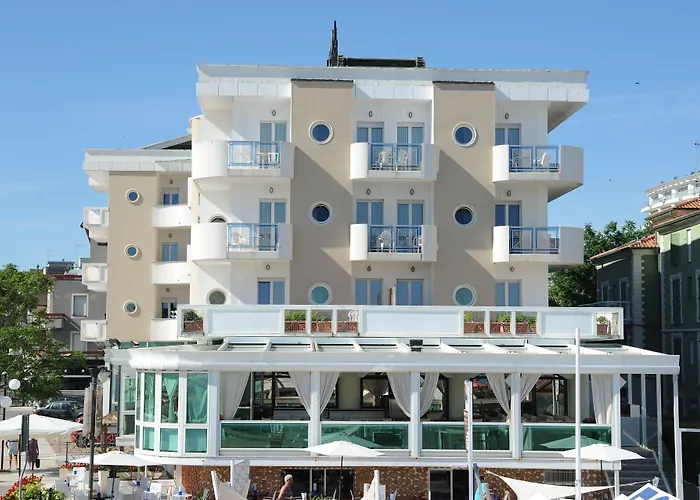 Vienna 4*