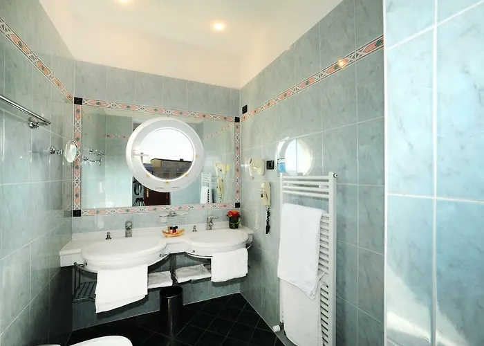 Vienna 4* Κατόλικα
